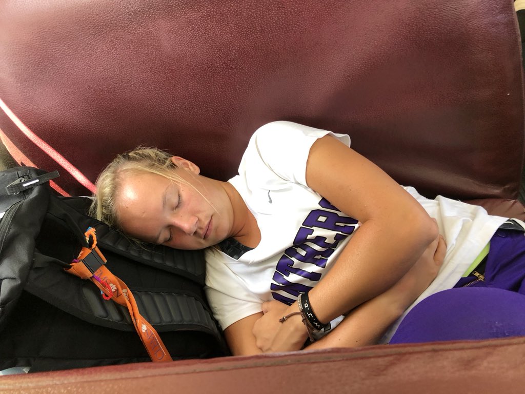Dreaming of picking up two wins tonight. 😴😴
