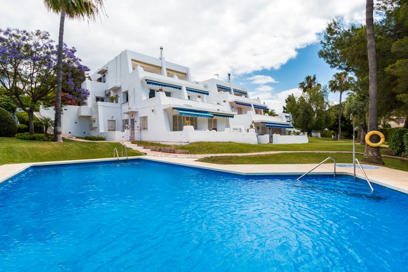 DPCMarbella's tweet photo. ONLY 900 METRES TO THE BEACH - FABULOUS APARTMENT  - *https://t.co/5UkJrFhhyq* https://t.co/BkyOpuF0OI