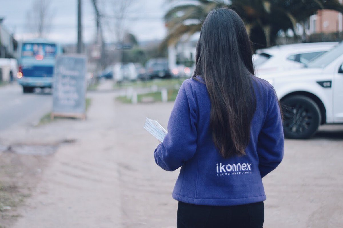 agenciabasecl's tweet photo. Activando @ikonnex y sus maravillosos proyectos inmobiliarios, Valle de Catirai y Monte Río 👏🏼✨ #BASEGC https://t.co/QhrIiBeQ8U