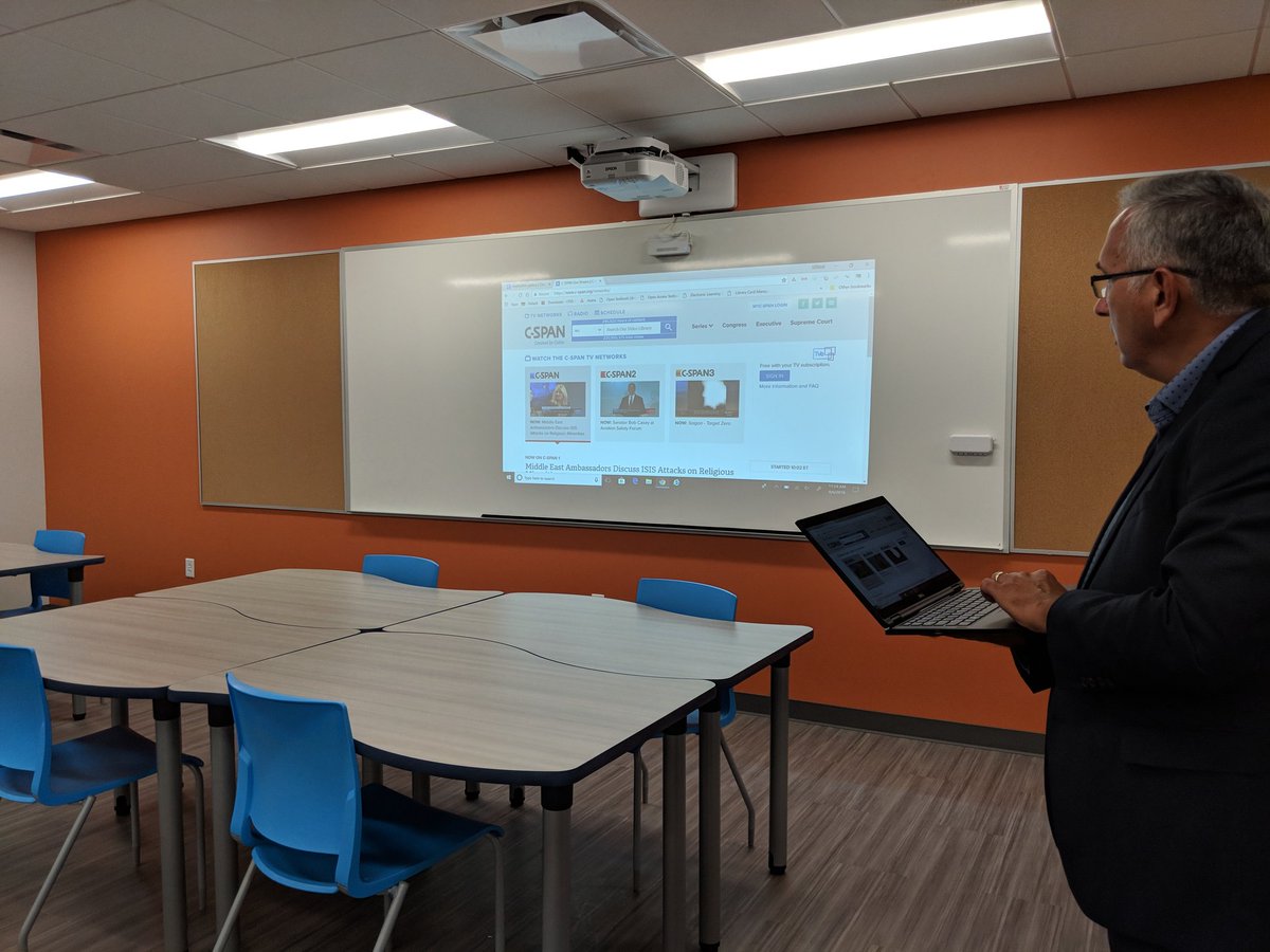 VarwigForTPS's tweet photo. #discoverTPS  Thank you to the dignitaries, staff, students &amp; press that came out to see first-hand what ANSAT has to offer.  #studentcentereddecisions @TPSProud @RepMarcyKaptur @wadekaps @romules_ @PollyforSchools @perrylefevreTPS @BvasquezBob https://t.co/i1c4KiKpDK