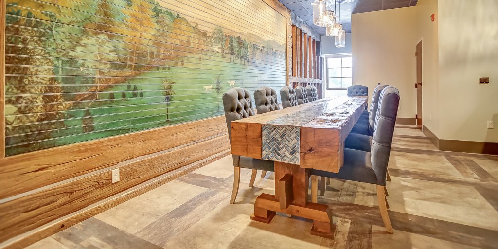 Our charming Crockett, Map, and Tasting Rooms are primed for productive meetings. Get your team away from the office into the peaceful scenery at Allenberry Resort and unwind during intermissions. goo.gl/P9y27F
