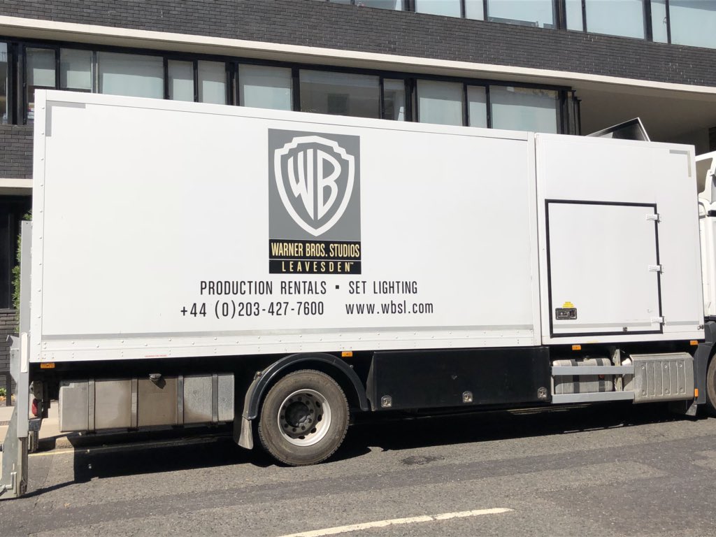 geekdevil's tweet image. .@WonderWomanFilm #filming in #London for the next few days at St Andrews Place / #RegentsPark #PetoPlace #WonderWoman1984 #MagicHour #GalGadot #PattyJenkins #ChrisPine #KristenWiig #PedroPascal #WonderWoman #DCEU #DC #GeekDevil