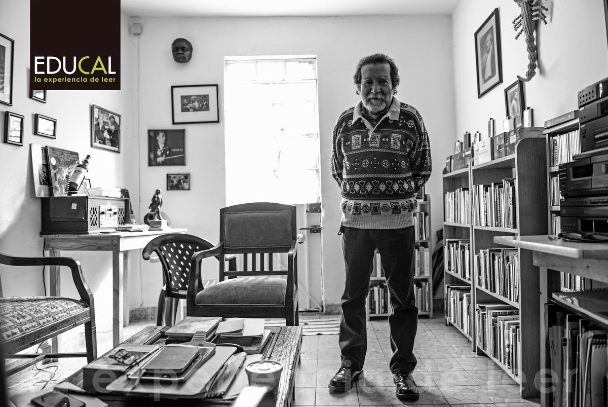 LibreriasEducal's tweet image. Felicitamos a nuetsros compañeros del @FCEMexico y @CulturaCDMX, @VazquezMartin por la inauguración de la #LibreríaEusebioRuvalcaba en el @farodeoriente, Iztapalapa:bit.ly/2hDVXbc ¡Muchas librerías más!