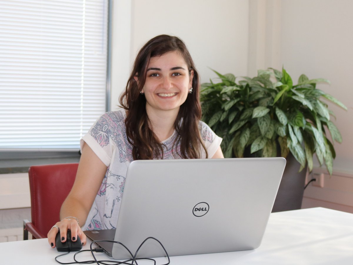 ‘De uiterste must is het bezitten van een analytisch denkvermogen, gecombineerd met communicatieve vaardigheden.’ Dat vertelt Izzie, één van onze support engineers, over haar functie. Ben jij net afgestuurd en bezit jij deze skills? Ga naar bit.ly/2vkkjP0