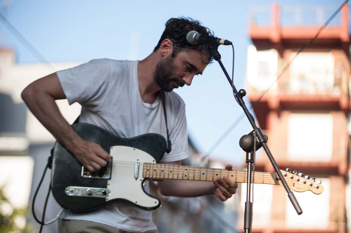 Ayer #GladIsTheDay nos dejó otra gran edición con un parque Cristina Enea hasta la bandera con conciertos, DJs, mercadillo... Aquí os dejamos un resumen en imágenes de la mano de @brgitte80.
Link➡️ bit.ly/2Mk4AGs