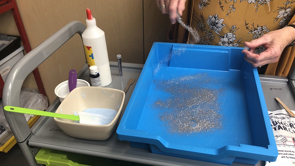 Gratnells's tweet photo. #WhatsInMyTray? SLIME! ๐๐๐
We've managed to find and perfect a #slime recipe! Our slime uses PVA glue, food colouring, glitter and laundry starch - how do you make yours?
https://t.co/KZkqxyadXU
#slime #slimerecipe #funslime https://t.co/eqhvqhGhwC