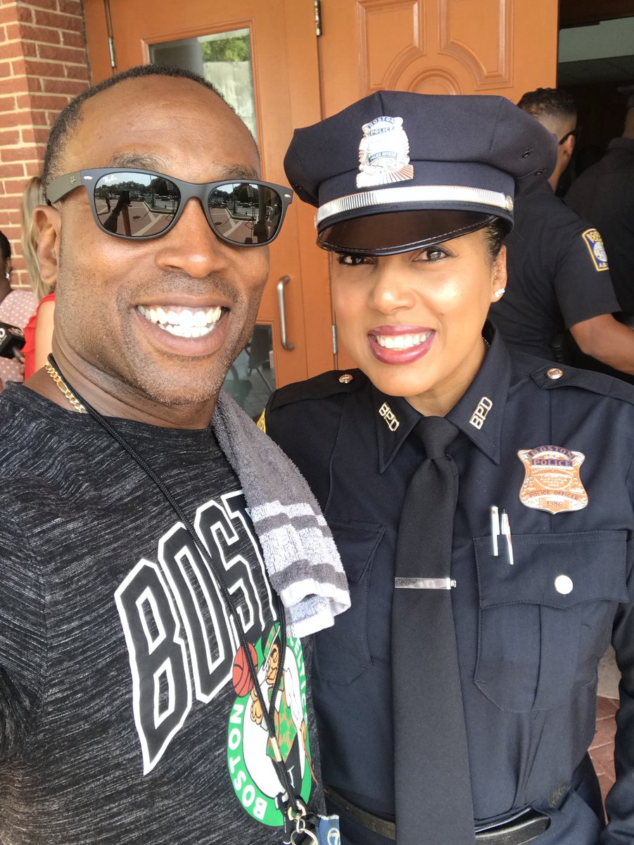 One of the nicest officers on the BPD Kim tavares @kimtavaresbpd