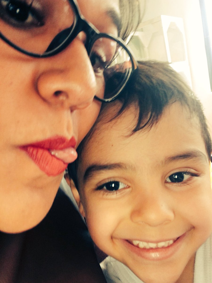 ROCKVAZ's tweet photo. Mi favorita del universo con uno de los amores de mi vida! @LizStar202 y #Uzziel en un día perfecto! https://t.co/rzWKeSgRM6