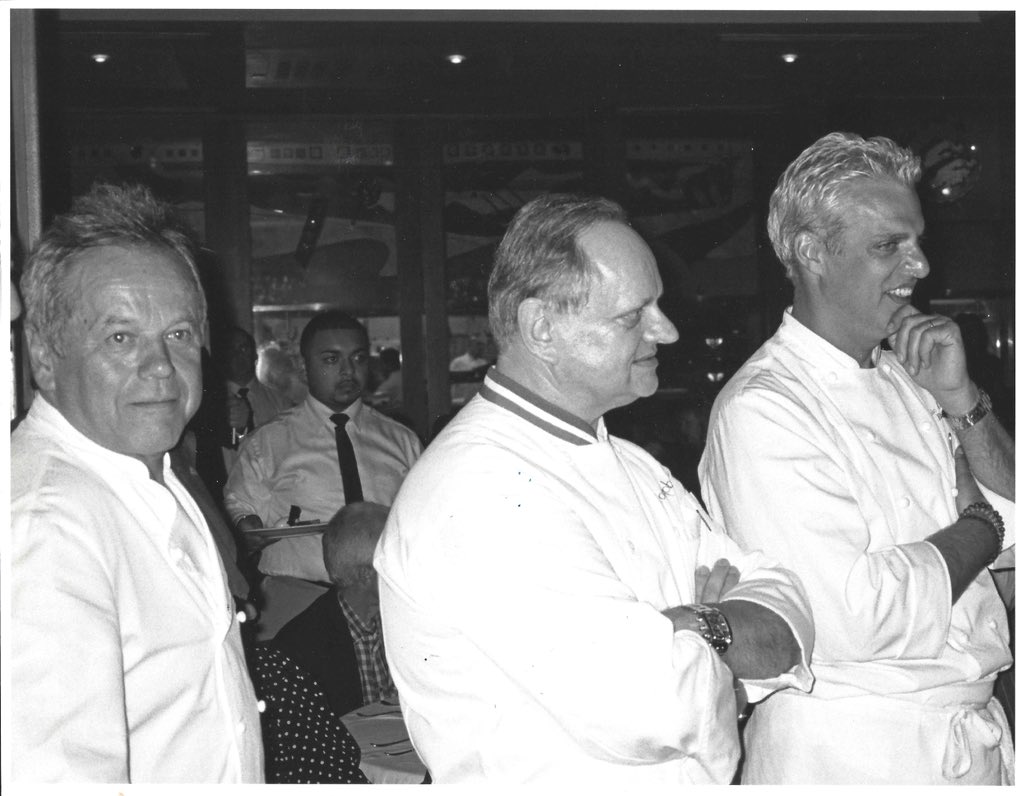 ericripert's tweet image. Shocked and very sad by the loss of my Mentor Joel Robuchon. The most rigorous,precise,demanding,
ultra gifted King of all Chefs...
RIP Monsieur Robuchon 🙏🕊