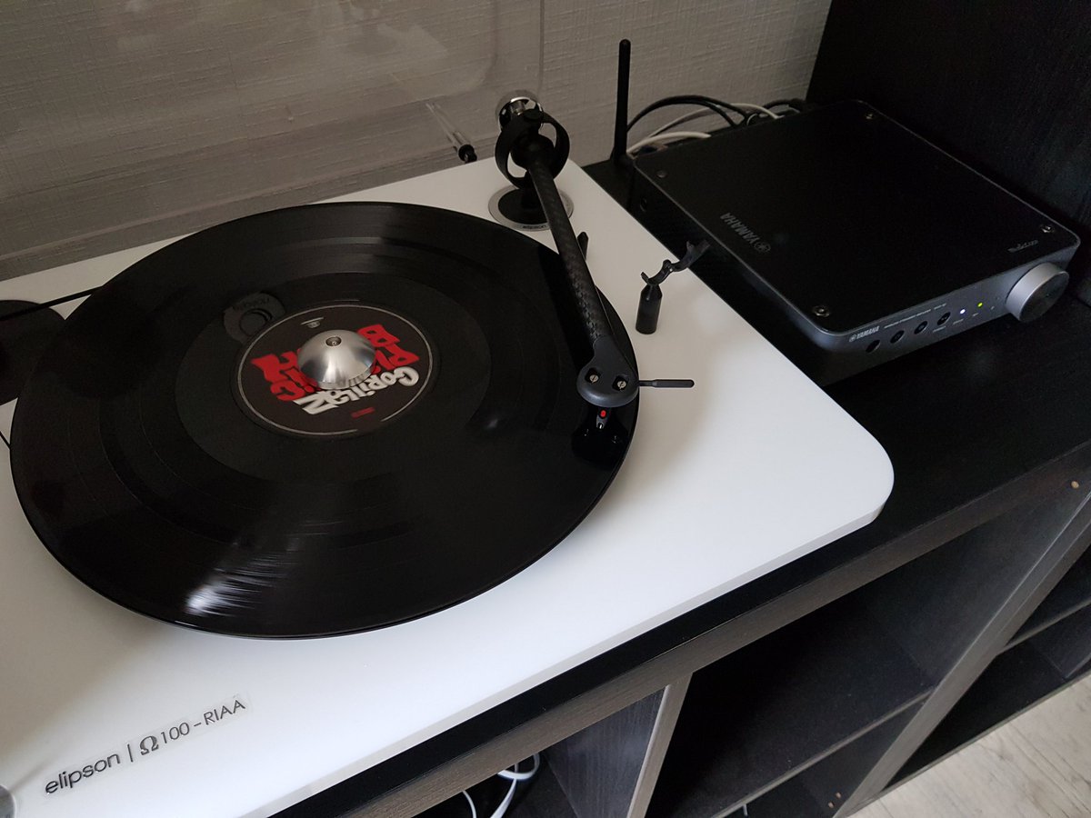 TRSmartHome's tweet image. Après une heure avec la platine @ElipsonOfficial Oméga 100 pre-amp. Je suis agréablement surpris, même avec un ampli classe D, le vinyle haaaa...