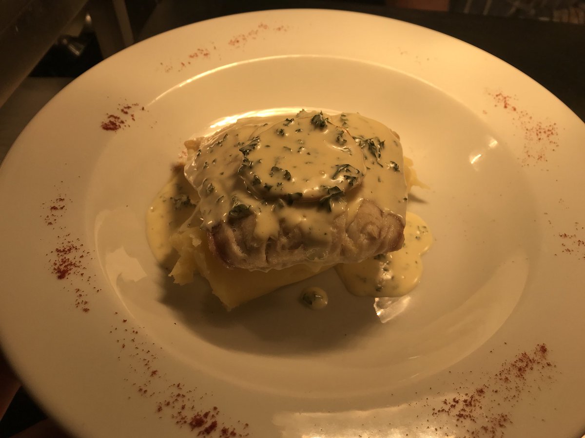 TheBentleyBrook's tweet photo. Baked Haddock in a cream sauce #ladiesforlunch #bentleybrookinn https://t.co/QiIE136iPO