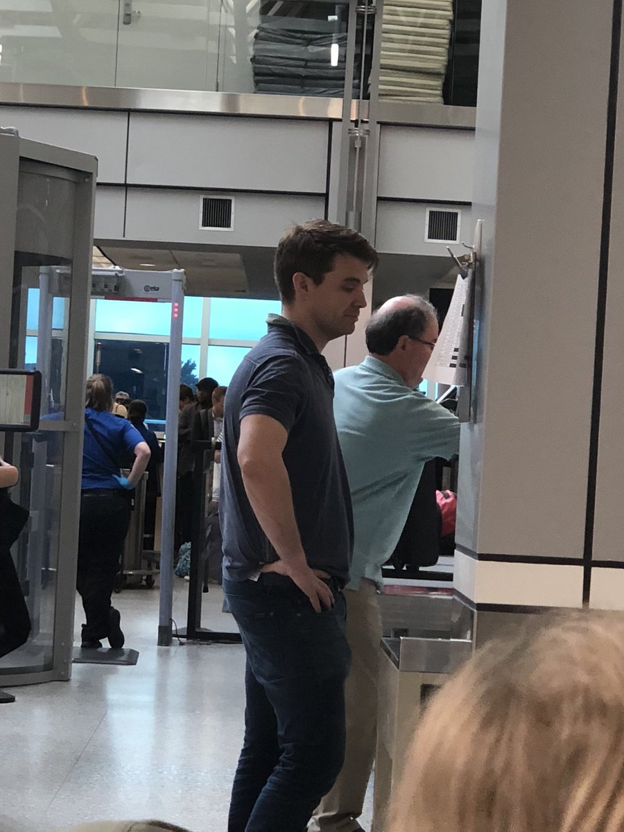 tommartell's tweet photo. Apparently TSA didn’t get the #SilverShowcase announcement... https://t.co/CI5FeZr6aY