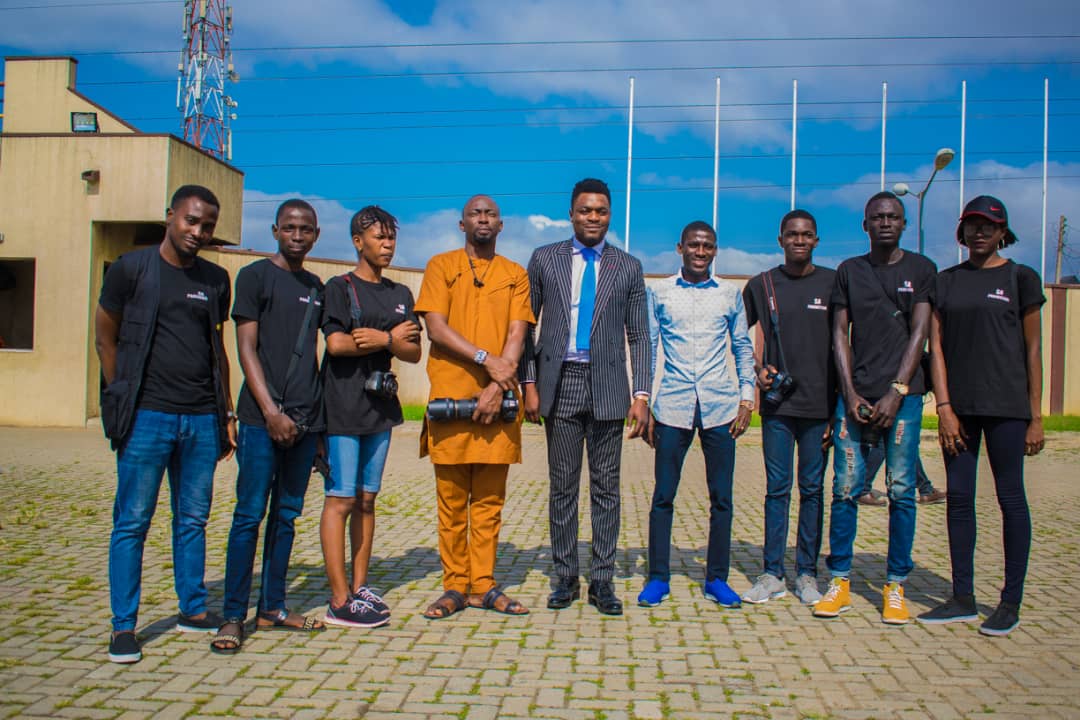 SamSpeaksNow's tweet photo. Day 1 was Done & Dusted @ Lagos Youth Week with Lagos State in Commemoration of United Nation International youth Day #Hashtags
#LagosYouthWeek2018 #SafesSpacesforYouth
#YouthDay #Risenetworks
#SamInspires https://t.co/QBeVNZIoYP