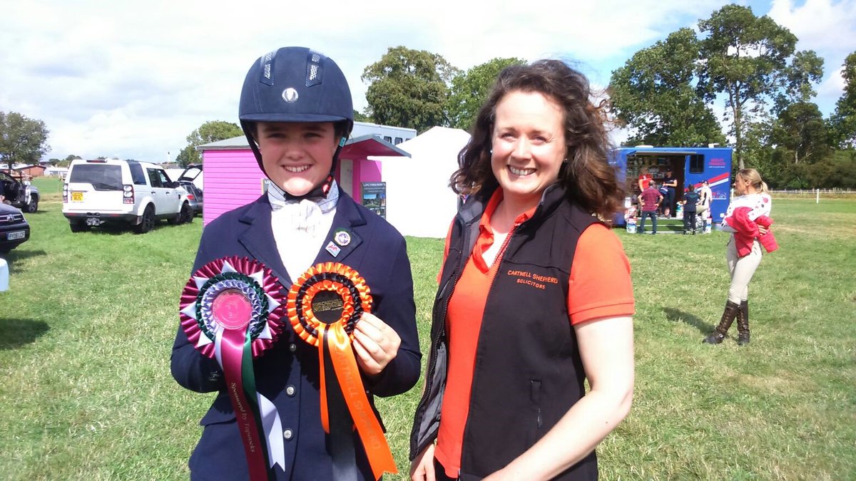We were very proud to sponsor the #DalstonGreenHorseTrials on Saturday; our lovely <a href="/CartmellsDFlynn/">Deborah Helen Flynn</a> went along to the trials to present our rosettes.

Our new CS show jump looks fantastic - a big thank you to <a href="/Solwayshowjumps/">Solway Showjumps</a> 

Please see link for photos:
facebook.com/pg/cartmell.sh…