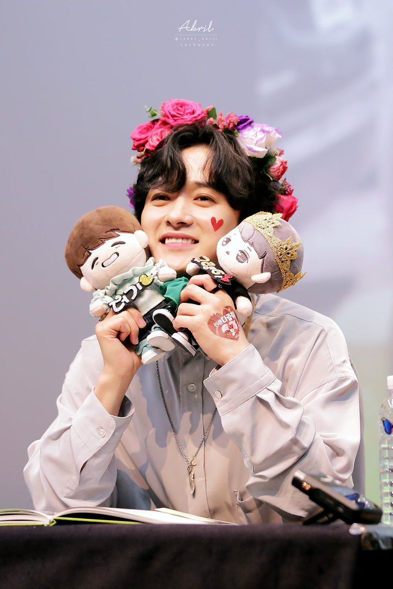 15day_Abril's tweet photo. #김재덕 #kimjaeduck #SECHSKIES #젝스키스 #jwalk #제이워크 #水晶男孩 #金在德 #ジェクスキス #김재덕_생일축하해 #덕탄절

이 순간도 내 맘은 그때 그대로🎵
얼굴은 변했지만 내 맘은 그대로💛

https://t.co/Rfgiuh9km8
https://t.co/YJ7MgEPhtl
https://t.co/Lq9ShTpJHu
https://t.co/Ll7joUcyvK https://t.co/zeuVcWxc6G