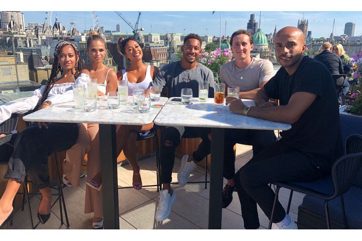 Did you catch <a href="/LoveIsland/">Love Island</a> at The Rooftop this #Sunday with <a href="/kazcrossley/">Kaz</a> &amp; @JoshdenzelDW 
#LoveIslandReunion