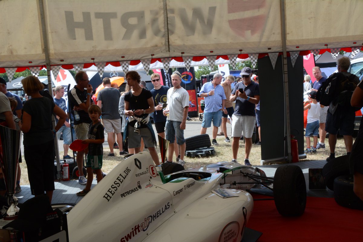 paulreuber's tweet photo. Vi havde besøg af mange på standen på #chgp tak for en god weekend #wurtz #formel4dk #casperthansen #dkmotorsport https://t.co/mChTpdj2yf