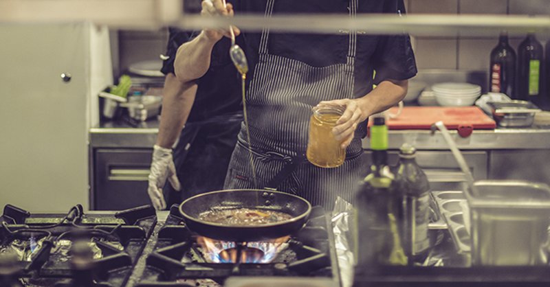 3 reasons hotels and restaurants are buzzing about bees. goo.gl/UA1JVd