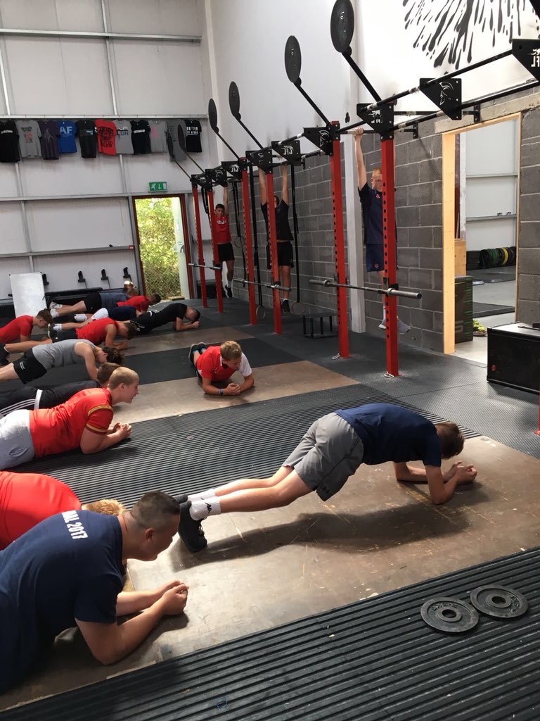 Great first session this afternoon with our S&amp;C coach <a href="/Jac_Griffiths13/">Steffan-Jac Griffiths 🏴󠁧󠁢󠁷󠁬󠁳󠁿</a>  <a href="/1859_strength/">1859 Strength & Performance</a> at <a href="/CFLlanelli/">CrossFit Llanelli</a> #AwesomeEffortBoys 💪🏋🏻‍♀️🏉