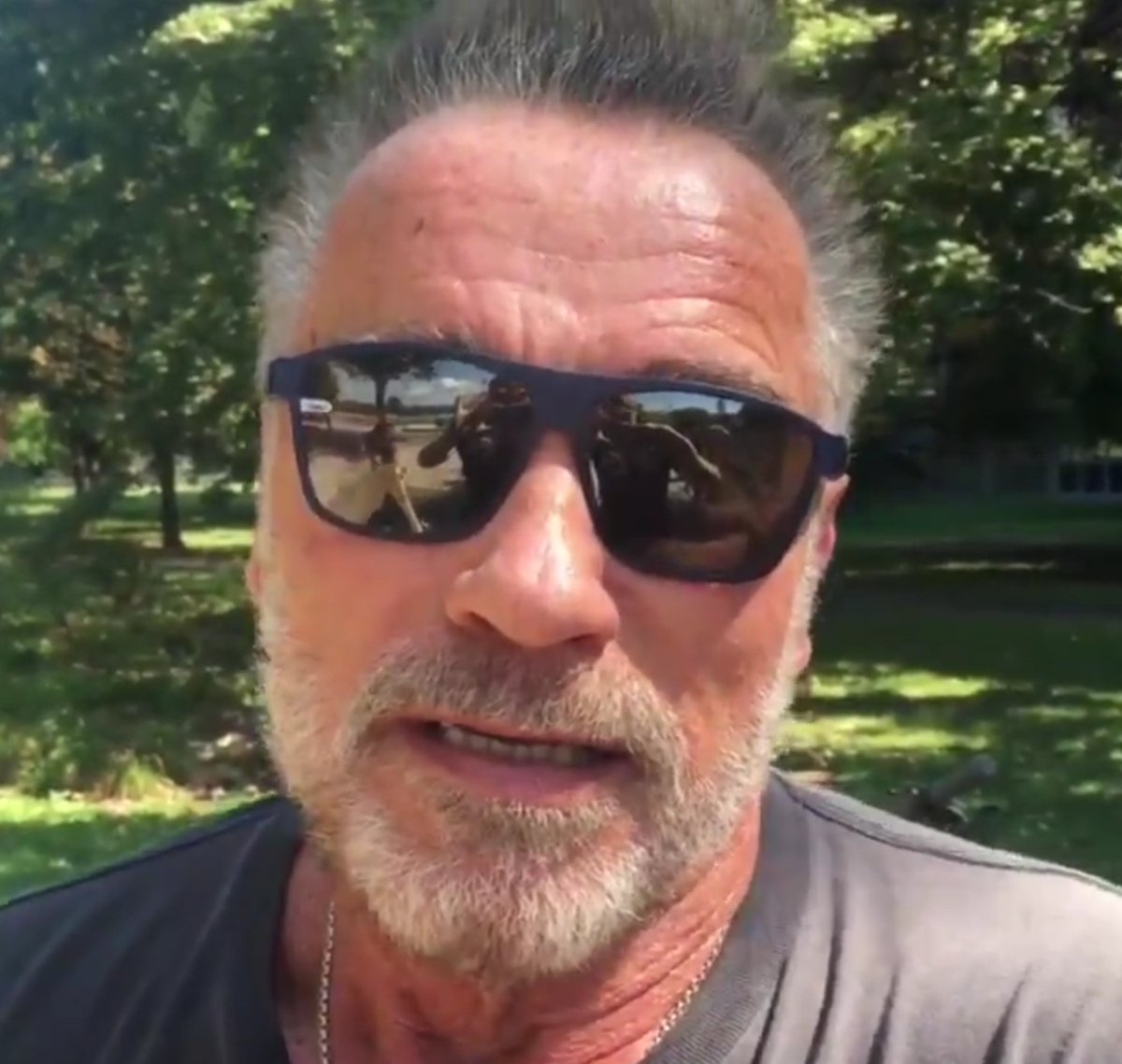 TheArnoldFans's tweet image. Were sunglasses even a thing before Terminator movies? @Schwarzenegger #Terminator #lindahamilton