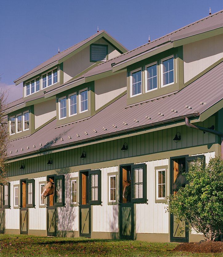 BlackburnArch's tweet image. Windows on the world. 🐎🌞 Blackbarn Architects designs ample light into every horse barn. They deserve it. #equestrianarchitecture #blackburnarchitects #blackburnequestriandesign #healthybarns #healthyhorses #equestrian #light #horses #horsebarns #horsestable #spreadequinelove