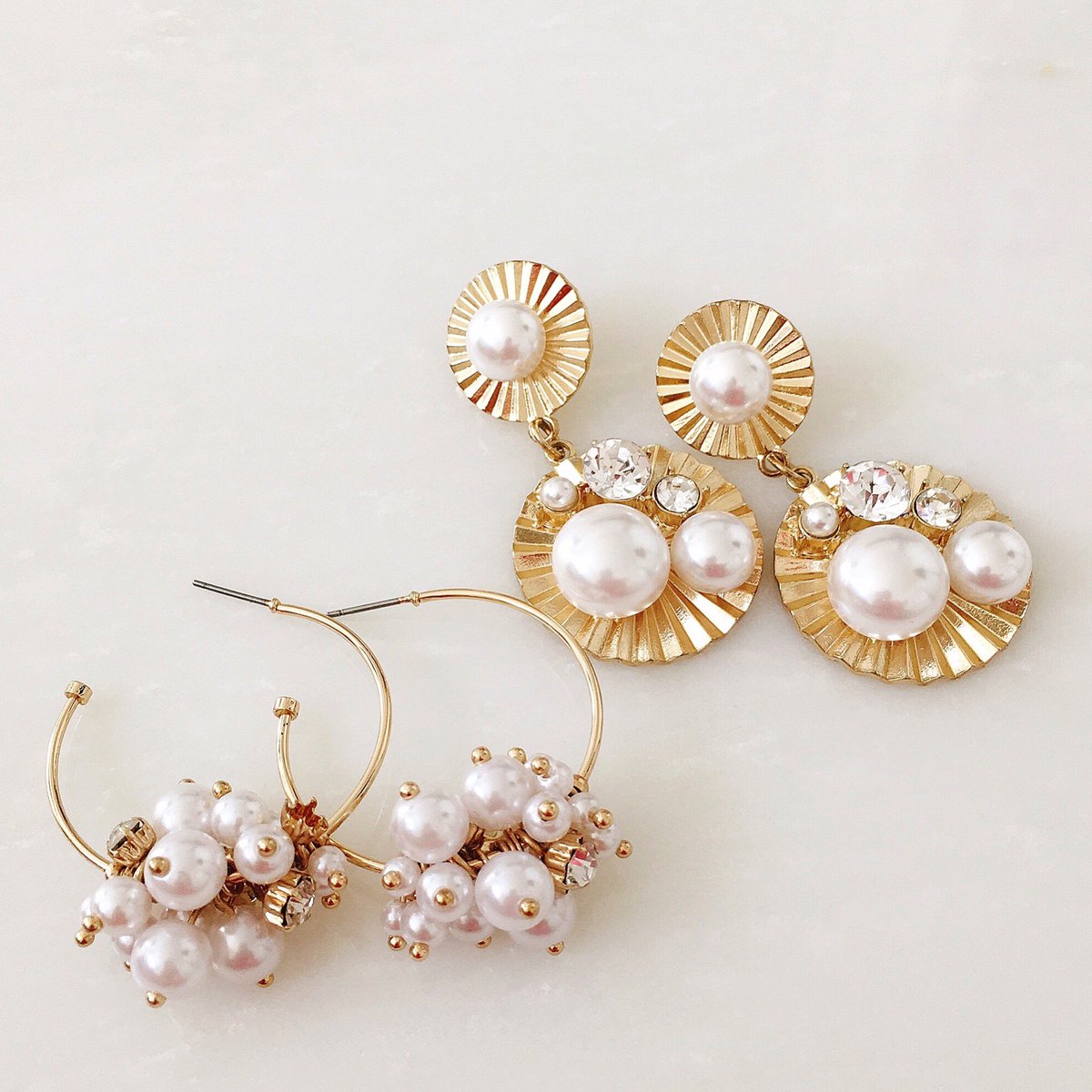 likeejstyle's tweet photo. Lovely pearl gold earrings from
https://t.co/47JU8Is6gy
❤️
.
.
.
#pearl #gold #gorgeous #luxury #earring #pretty #stunning #drop #stud #cute #jewelry #happy #gift #pretty #women #like #la #lalife #dailylook #style #street #fashion #outfit #likeejstyle #likeej #likeejay https://t.co/wlPr84KUmM