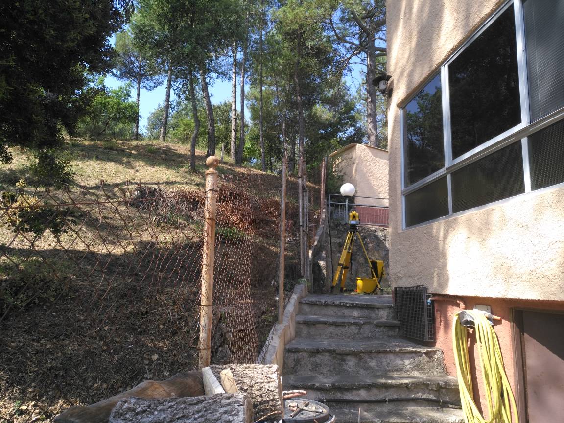 Comprovant delimitació de parcel.la