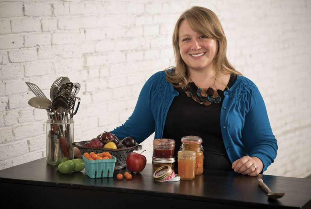 RiverfrontNorth's tweet photo. CAN you believe it? There is a course near you on how to Can! Sign up now before it's too late! @GlenFoerd 
#glenfoerd #riverfrontnorth #canning #phillyclasses
https://t.co/qbKiscJS93 https://t.co/dDo77aDFP4