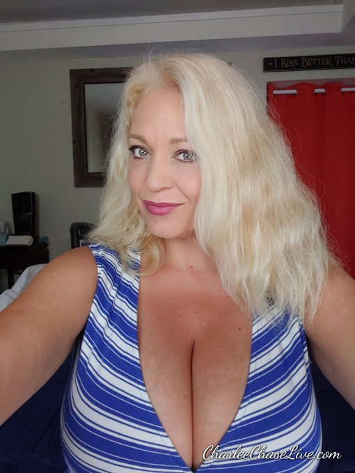 I'm LIVE on cam at https://t.co/y5QldA0DkT NOW! ~~> https://t.co/g78wWIB88J<a href="/tag/mvsales"class="tags"><span>#mvsales</span></a>