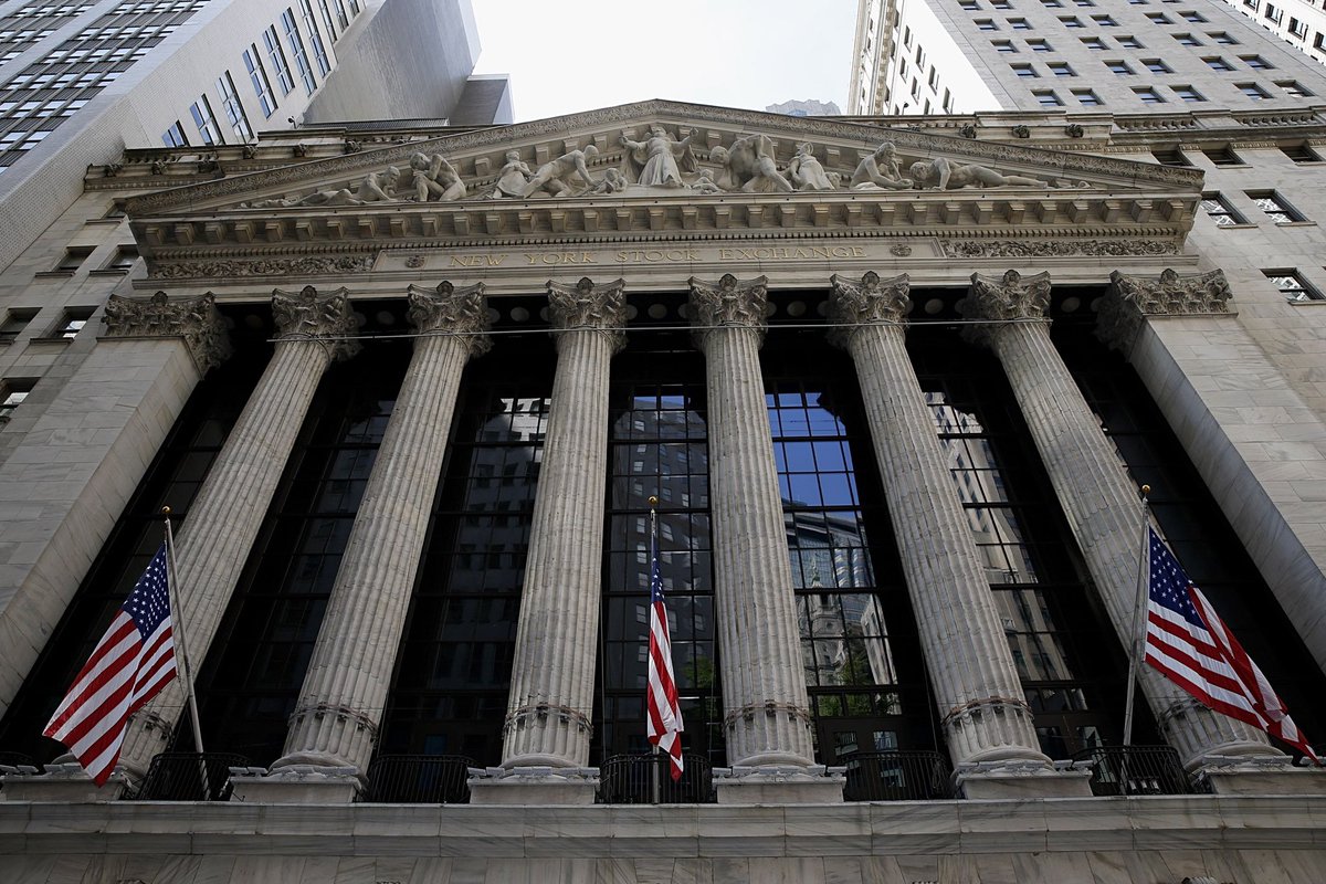 radgirlbook's tweet photo. Yesterday, we photographed a Wall Street banker at the New York Stock Exchange building, making that the 22nd photoshoot complete for the book! 
Help inspire possibilities with Rad Girl Revolution. Available to pre-order with Indiegogo In Demand at https://t.co/IiqJwFA0aj. 📖💙 https://t.co/aIeNPB2Qkz