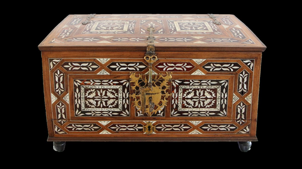 Antiques & Fine Arts tweet media