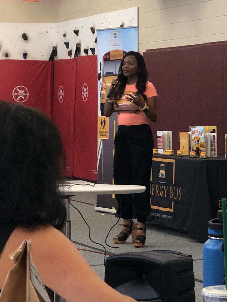 NickHoltvluwer's tweet photo. So excited to have @NikiSpears4 lead our @EnergyBusSchool training for both @MHEParker &amp; @SMECubs The first two certified schools in Colorado! Awesome Stuff!!! @dcsdk12 https://t.co/8QwX4t0QHo