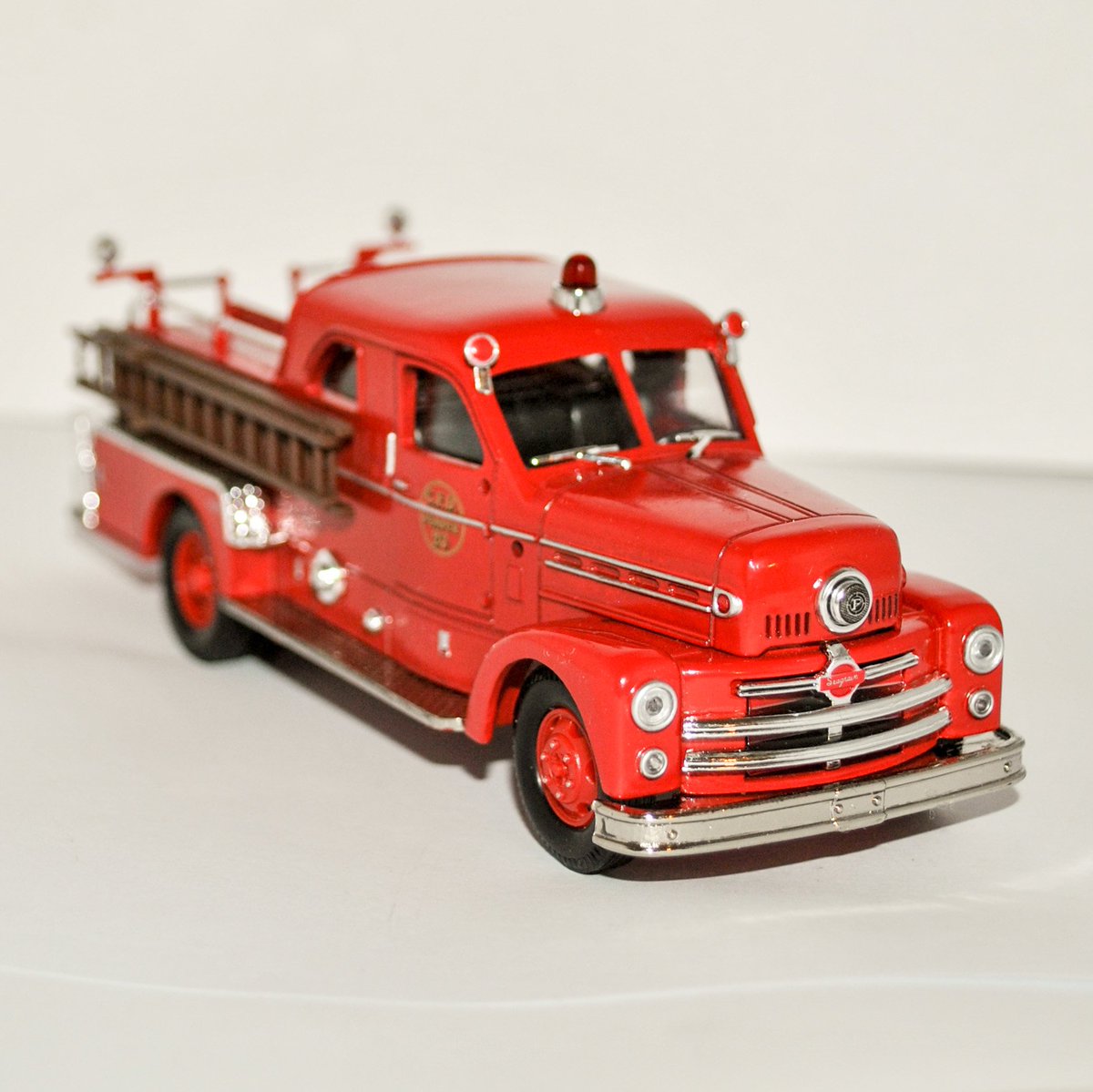 CTToys's tweet image. Check out this CORGI Classics PREMIER MODELS - Fire Rescue US50501 Seagrave Anniversary Pumper - Columbus 1:50 Scale Collectible Die-Cast Model Replica Fire Truck, Boxed from 2001, Limited Edition ebay.co.uk/itm/-/17335453… via @eBay_UK
#CorgiClassics #PremierModels #toys #FireTruck