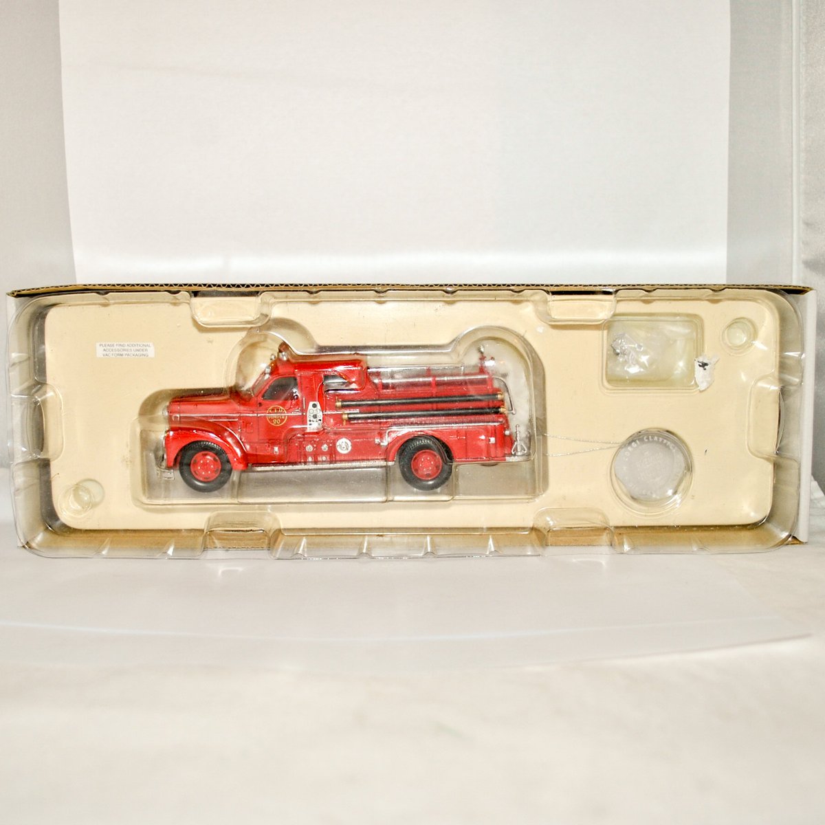 CTToys's tweet image. Check out this CORGI Classics PREMIER MODELS - Fire Rescue US50501 Seagrave Anniversary Pumper - Columbus 1:50 Scale Collectible Die-Cast Model Replica Fire Truck, Boxed from 2001, Limited Edition ebay.co.uk/itm/-/17335453… via @eBay_UK
#CorgiClassics #PremierModels #toys #FireTruck
