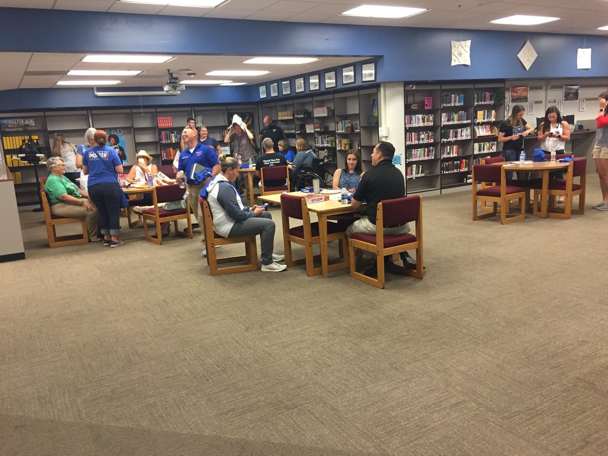 library4life's tweet photo. #LVweback https://t.co/V6LdZNm0qd