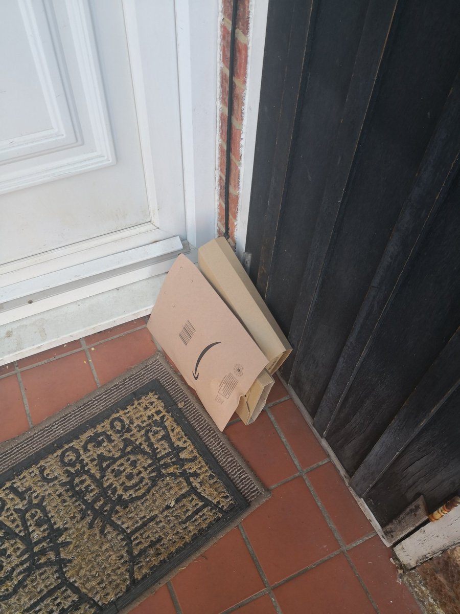 Sapphistar's tweet photo. Appaled that the @AmazonUK delivery guy, left parcels for our neighbour on our doorstep!! 😠 It's not a safe place or even for us!! 😠😠 #luckyimhonest #ridiculous https://t.co/hPqlT5jia4
