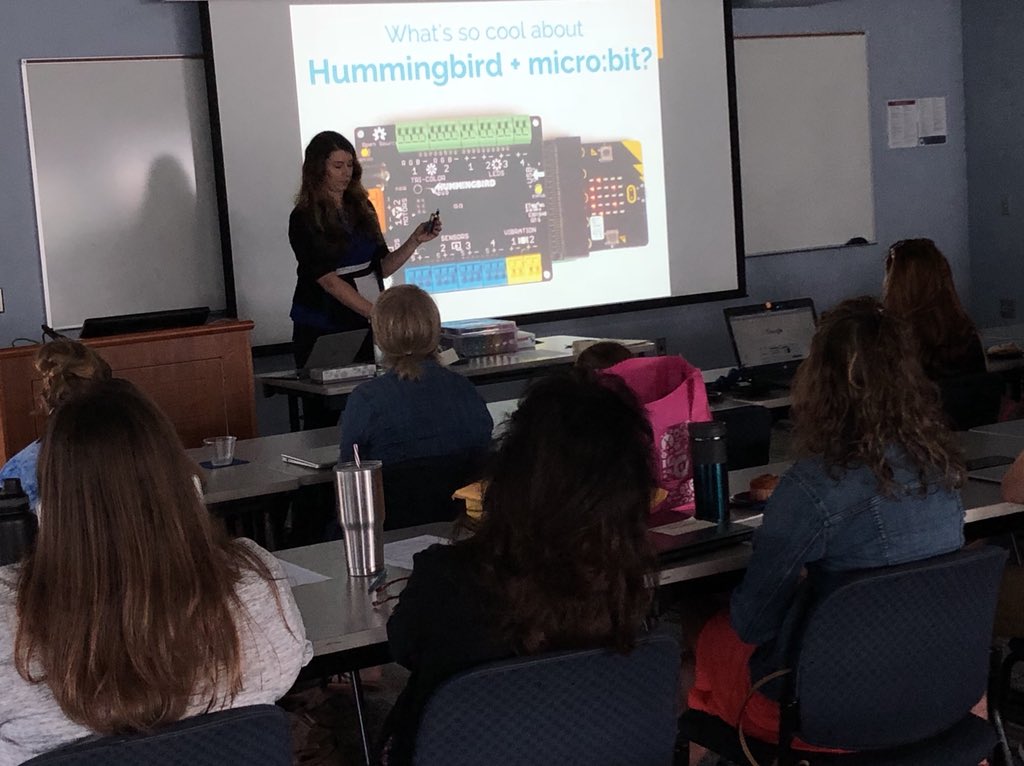 digisalad's tweet photo. @abc_create #PD with @KelseyConnects @birdbraintech @microbit_edu using bee waggle challenge #beforelunch #Hummingbirdrobotics @remakelearning https://t.co/fFJUvR5cRm