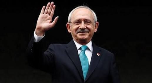 #HaydiŞİZOFRENEyleme
Kılıçdar oğlu sen REİSE ödediğin tazminat paraları nereden alıyorsun kaynağın nereden söylermisin sen malım yok diyorsun  bu paralar nereden Sırtın kime dayalı söylermisin