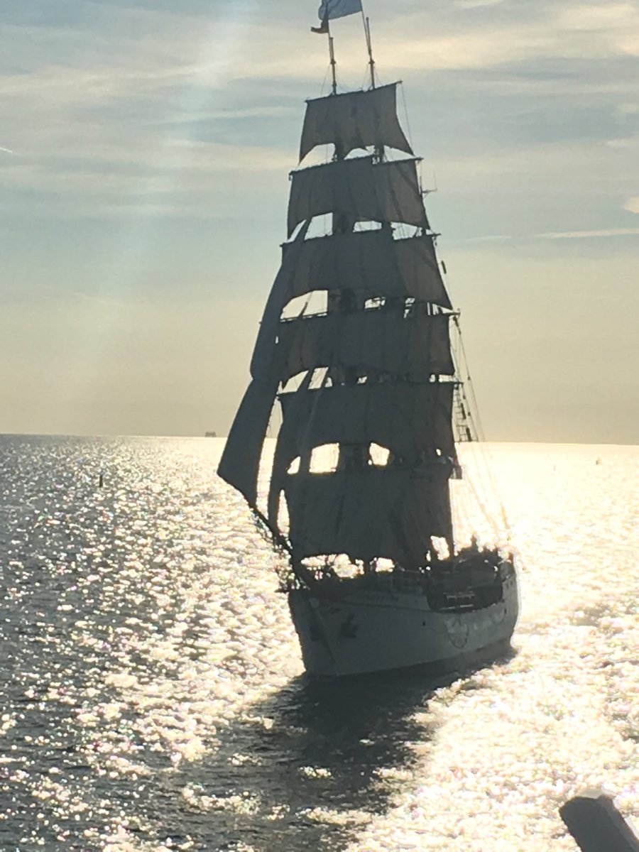 emmavlie's tweet photo. Mijn eigen #TSRH2018  vanaf de veerboot naar #vlieland ⁦@rederijdoeksen⁩ https://t.co/afKfxv35yq