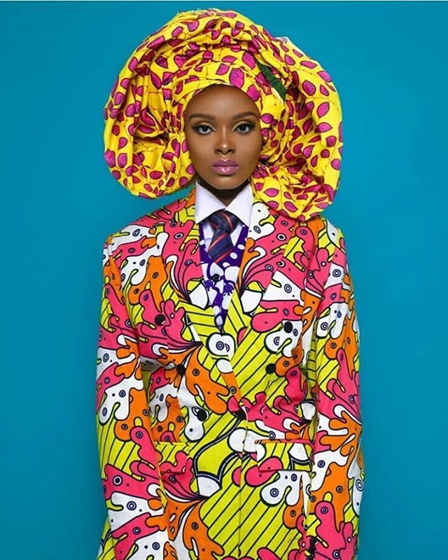 itsthestylehive's tweet image. 👌👌👌
Style Feature - @style_territory #SelfStyled In A Jacket By @sgtcclothing
Photography - @felixcrown
Makeup - @peacepolycarp

thestylehive.com.ng

#thestylehive #itsthestylehive #itsthestylehiveblog #nigerianblog #styleblogger #styleblogger #n… instagram.com/p/BmJTar0gO0X/