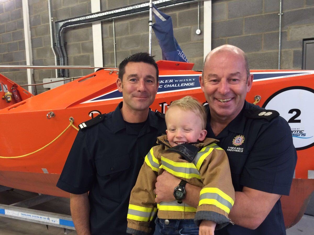 atlanticdream17's tweet image. Marine enthusiasts of #Easterside 2 old Geordies are looking to set a world record by being the oldest pair to row 3000 miles across the Atlantic for charity. To find out more and how you can help click here   bit.ly/AtDrmHm   bit.ly/AtChgJgP