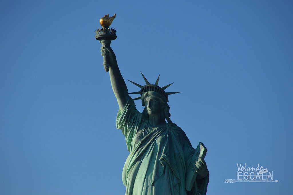 volandoconE's tweet photo. Hoy en el blog👇🏻
Como visitar la Estatua de la Libertad desde Manhattan, Bryant Park y la Quinta Avenida. 
https://t.co/UbbWvyzNuL https://t.co/tvrQBi88B0
