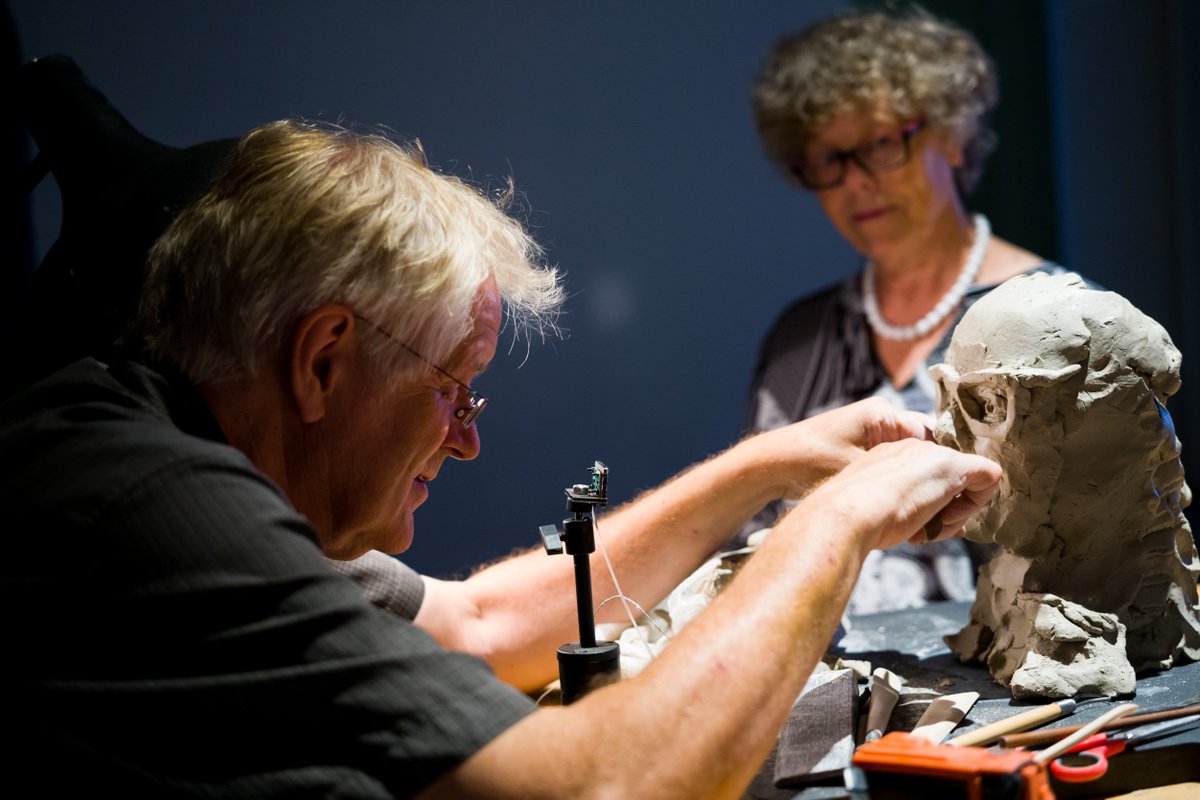 driesdepoorter's tweet photo. New work!
'Face Detected'is an installation where several artists are invited to modelling clay portraits,while a computer programme is following their accomplishments through a camera. As soon as the software detects a human face, the artist is notified that the work is finished https://t.co/roDM5D7UqC