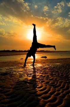 “Take a step back, evaluate what is important, and enjoy life.”
– Teri Garr
#WisdomTalker
deborahsless.com