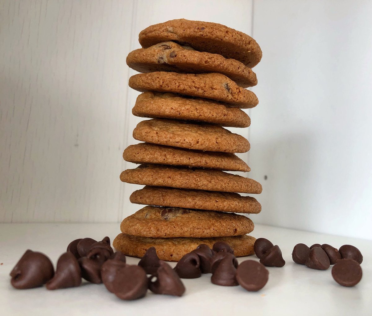 Baked__Sweet's tweet photo. “In the cookie of life, friends are chocolate chips.” 👭#quoteoftheday https://t.co/cJ1CKhnVz9