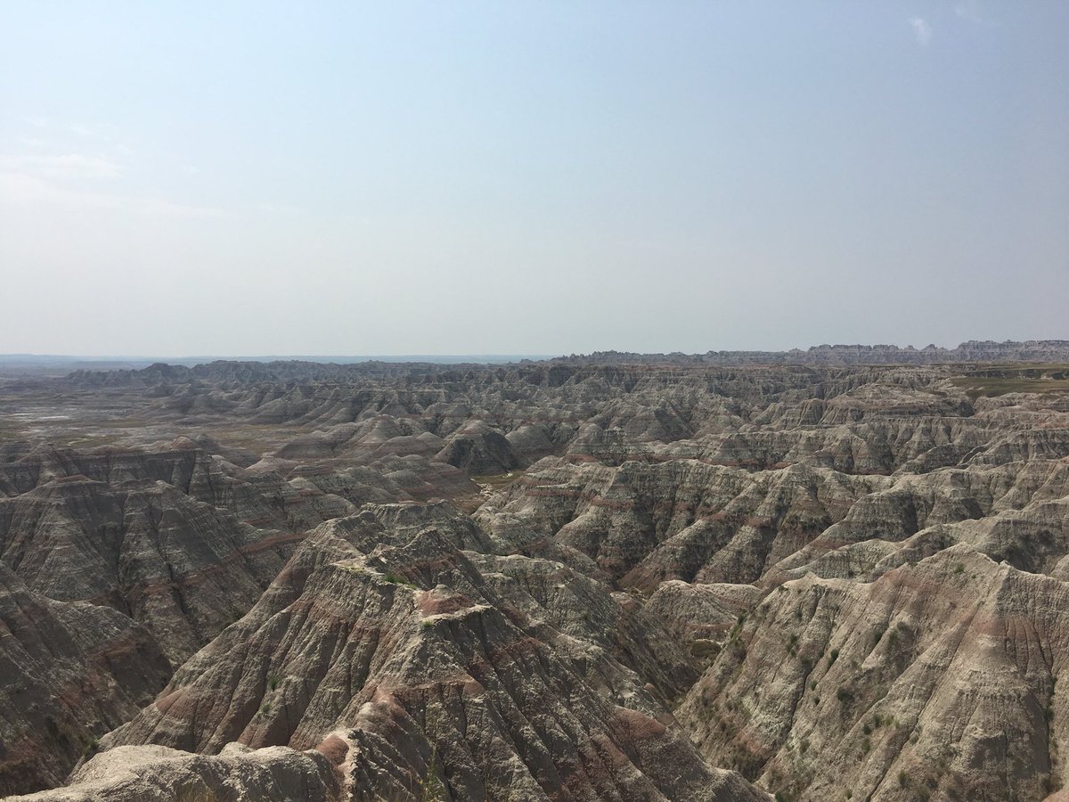 RoddSlaterPGA's tweet photo. Badlands #SoDak #scenicloop https://t.co/63TwUEaJTX