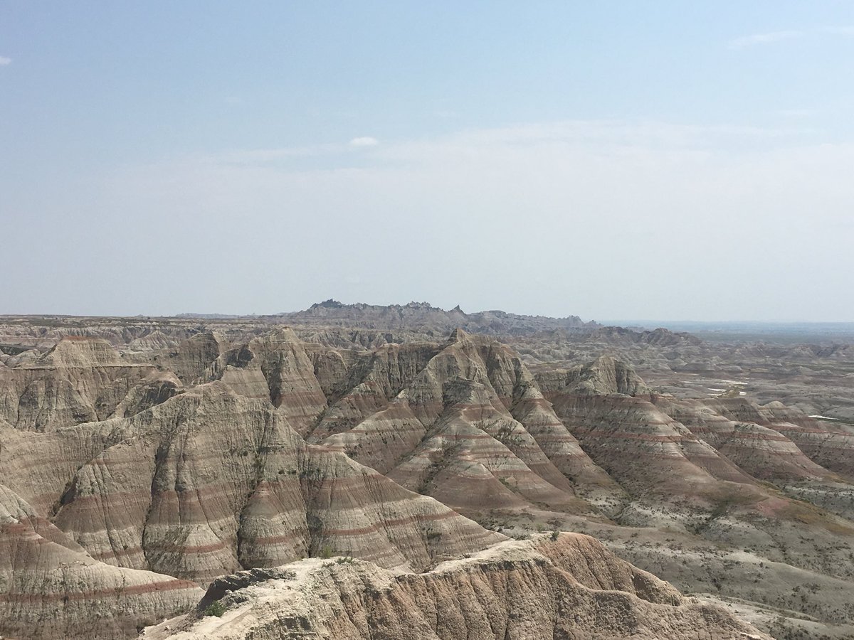 RoddSlaterPGA's tweet photo. Badlands #SoDak #scenicloop https://t.co/63TwUEaJTX