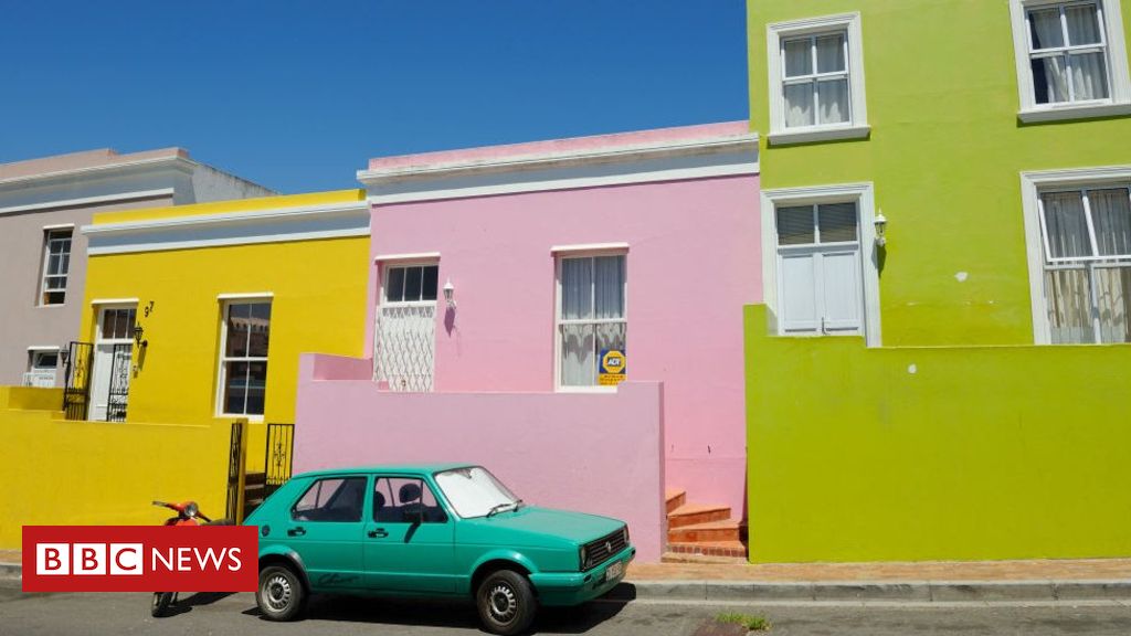 NeilSilberman's tweet image. Heritage theming, not history: Cape Town anger over slave quarter gentrification bbc.in/2vJpzeN