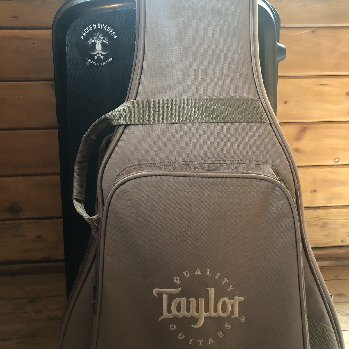 Rumswinger tweet media