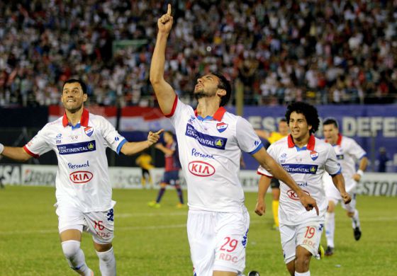 clubnacionalpy's tweet photo. #ConmebolLibertadores
#FINAL2014
¡Queremos más y volveremos por más! 🏆🔴⚪🔵 @Libertadores https://t.co/cQSLwqYM0u